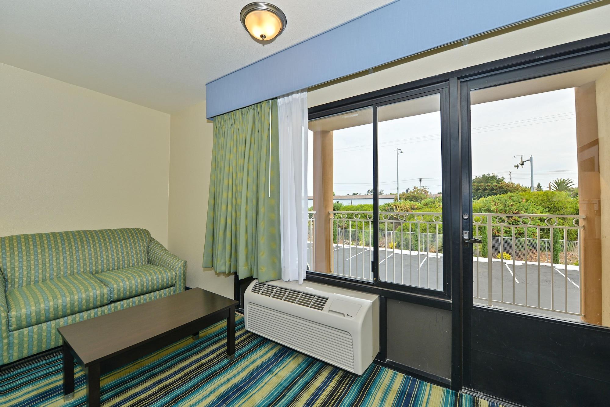 Super 8 By Wyndham Vallejo/Napa Valley Экстерьер фото